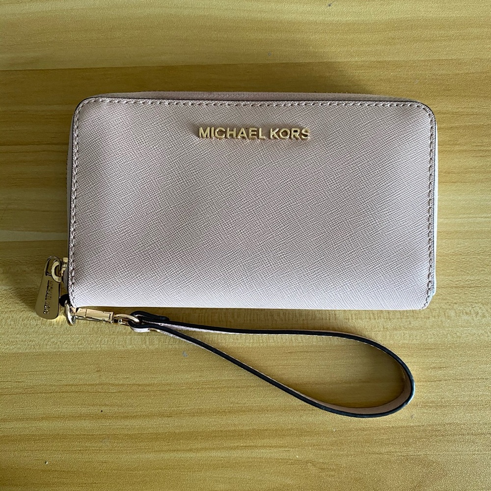 Michael Kors Jet Set Wallet